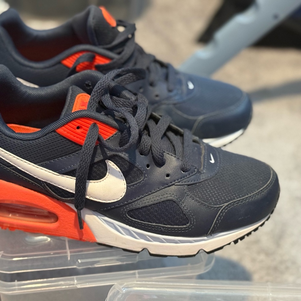 Nike Athletic Shoes Blue and Orange with Air Cushioning